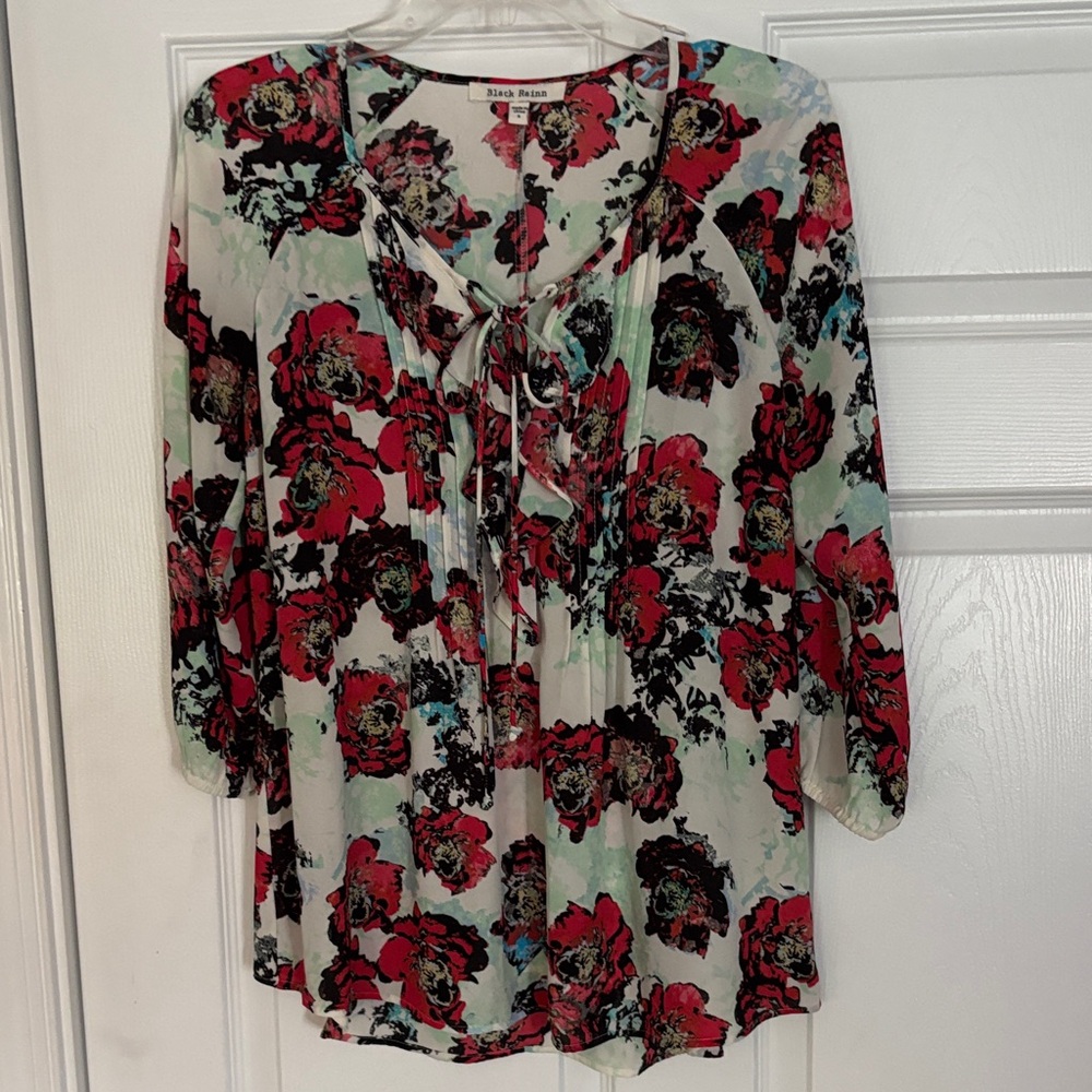 Black Rainn Red and Black Floral Blouse